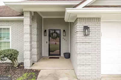 301 Bowen Drive, Warner Robins, GA 31088 - Photo 3