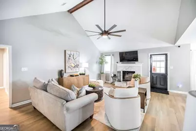 301 Bowen Drive, Warner Robins, GA 31088 - Photo 5