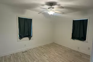 324 N Main St, Statesboro, GA 30458 - Photo 9