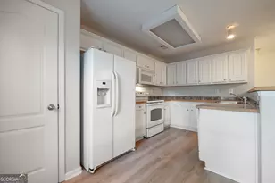 1442 Box Cir, Winder, GA 30680 - Photo 5