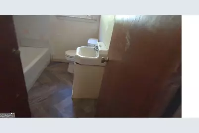 905 Dorsett Avenue, Albany, GA 31701 - Photo 5