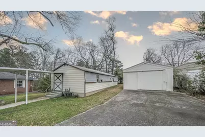 202 Iris Drive, Centre, AL 35960 - Photo 11