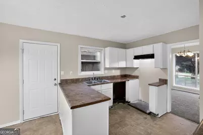 4406 Carriage Trail, Stone Mountain, GA 30083 - Photo 13