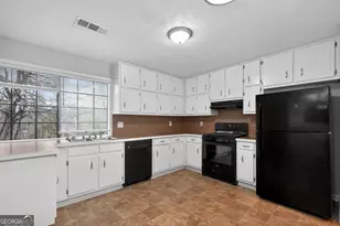 1004 Fairview Rd, Ellenwood, GA 30294 - Photo 9