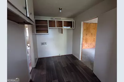 611 Whitney Avenue, Albany, GA 31701 - Photo 11