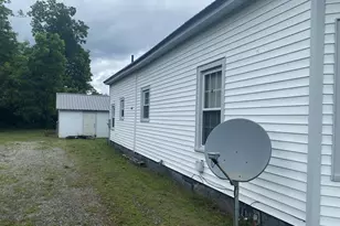 194 W Washington St, Bethel, NC 27812 - Photo 3