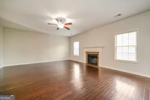 324 Cliffhaven Cir, Newnan, GA 30263 - Photo 3