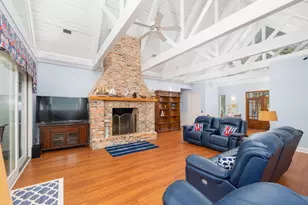 146 Royal Dr, Brunswick, GA 31523 - Photo 7