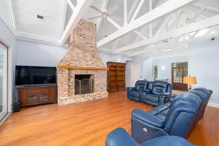 146 Royal Dr, Brunswick, GA 31523 - Photo 7