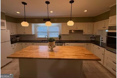 1221 Ridge Avenue N, Tifton, GA 31794 - Photo 3