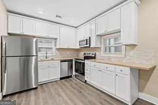 716 W 38th St, Savannah, GA 31415 - Photo 5