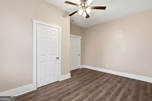 716 W 38th St, Savannah, GA 31415 - Photo 19