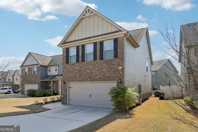 2002 Bridgewater Pass, Hampton, GA 30228 - Photo 3
