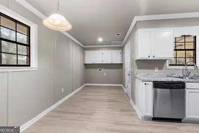 545 S 5th Street, Jesup, GA 31545 - Photo 5