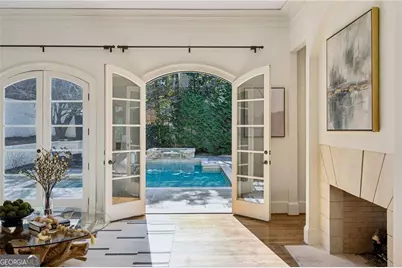 82 Blackland Road NW, Atlanta, GA 30342 - Photo 5