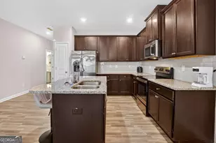 4918 Lower Elm St, Atlanta, GA 30349 - Photo 9