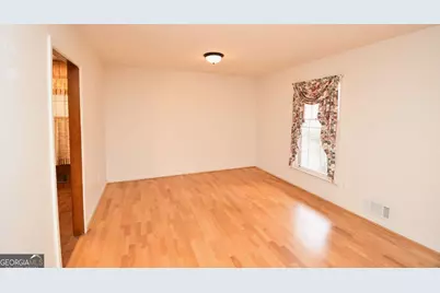 375 Segrest Circle, Athens, GA 30605 - Photo 5