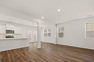 302 Friendship Oak Wy, Hampton, GA 30228 - Photo 3