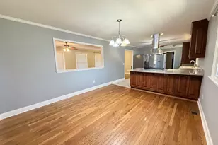 560 Greencrest Dr, Athens, GA 30605 - Photo 3