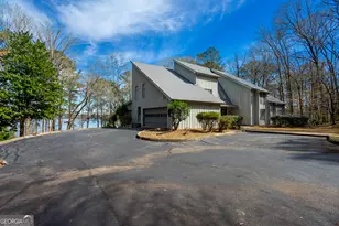 2010 Foxcroft Dr, Lagrange, GA 30240 - Photo 3