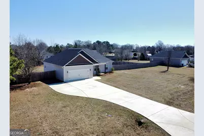 129 Amanda Drive, Byron, GA 31008 - Photo 1