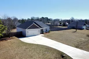 129 Amanda Dr, Byron, GA 31008 - Photo 1