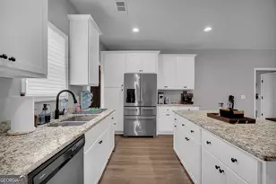 156 Neal Little Rd, Carnesville, GA 30521 - Photo 19