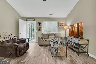 3953 Hidden Hollow Dr, Gainesville, GA 30506 - Photo 9