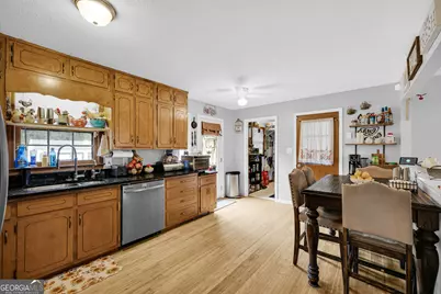 538 Valleyview Drive, Winder, GA 30680 - Photo 15