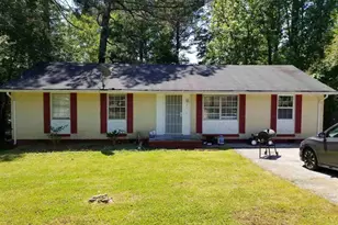 81 Royce Dr, Jonesboro, GA 30238 - Photo 1