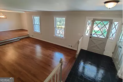 7640 Ryefield Drive, Sandy Springs, GA 30350 - Photo 9