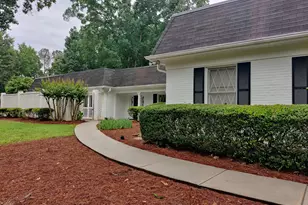 7640 Ryefield Dr, Sandy Springs, GA 30350 - Photo 5