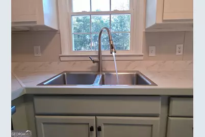213 Stratford Drive, Warner Robins, GA 31088 - Photo 3