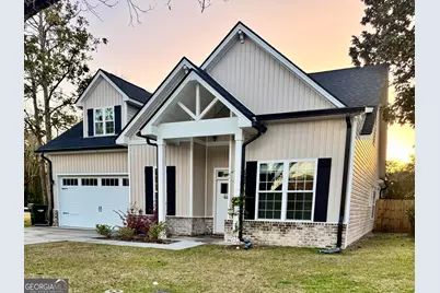 410 North Caswell #B, Glennville, GA 30427 - Photo 1