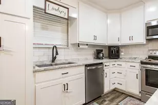 4697 Effie Sweat Ln, Waycross, GA 31503 - Photo 13