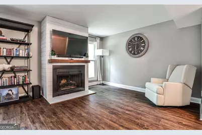 2302 Colonial Drive NE, Brookhaven, GA 30319 - Photo 3