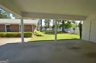122 Delacy St, Eastman, GA 31023 - Photo 9