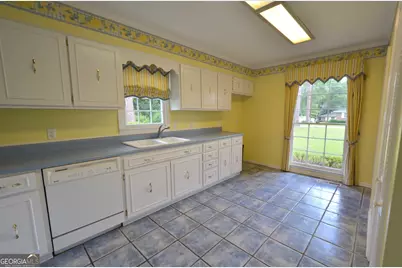 122 Delacy Street, Eastman, GA 31023 - Photo 25