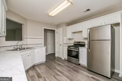 6055 Yellowood Court, Atlanta, GA 30349 - Photo 7