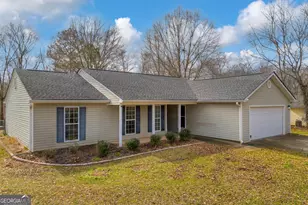 304 Seminole Cir, Statham, GA 30666 - Photo 3