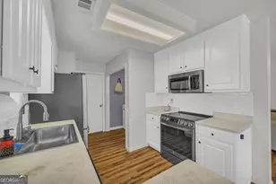 304 Seminole Cir, Statham, GA 30666 - Photo 11