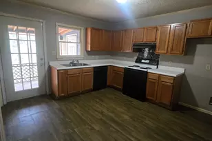 4525 Greenfields Rd, Macon, GA 31210 - Photo 7