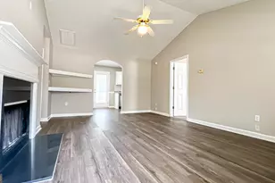 115 Home Ct, Jenkinsburg, GA 30234 - Photo 3