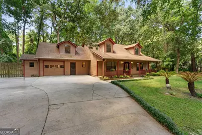 9 W Coquena Circle, Savannah, GA 31410 - Photo 1