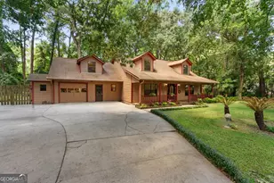 9 W Coquena Cir, Savannah, GA 31410 - Photo 1