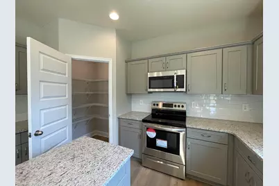 176 Country World Drive, Macon, GA 31211 - Photo 9