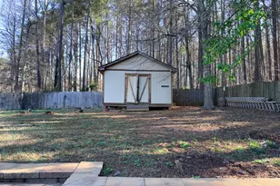 605 Samantha Cir, Stockbridge, GA 30281 - Photo 11