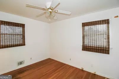 1146 E Fayetteville Road, Riverdale, GA 30296 - Photo 13