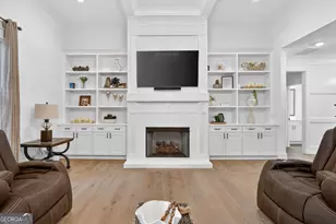 105 Fox Ct, Forsyth, GA 31029 - Photo 5