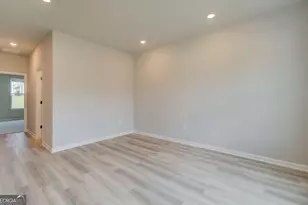 713 Dunlake Wy, Locust Grove, GA 30248 - Photo 3